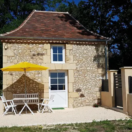 Maison Perigourdine Avec Jacuzzi, Jardin Prive Et Velos - Ideal 2 Personnes, Pres De Sarlat - Fr-1-616-209 * Le Bugue
