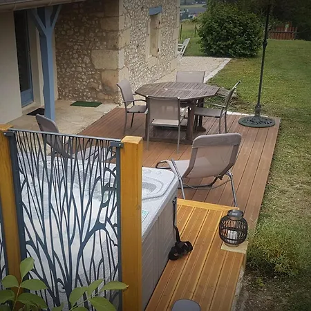 Casa de Férias Maison Perigourdine Avec Jacuzzi, Jardin Prive Et Velos - Ideal 2 Personnes, Pres De Sarlat - Fr-1-616-209