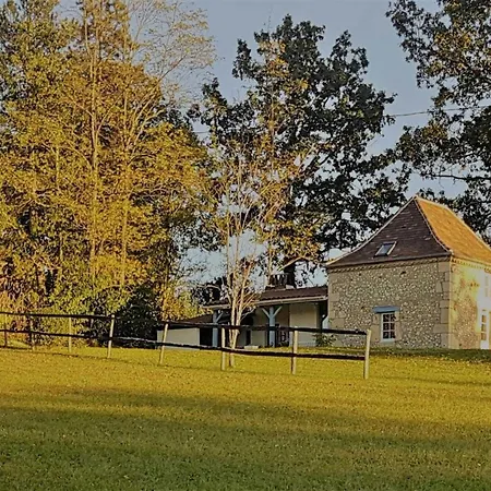 Maison Perigourdine Avec Jacuzzi, Jardin Prive Et Velos - Ideal 2 Personnes, Pres De Sarlat - Fr-1-616-209 Venkovský dům Le Bugue